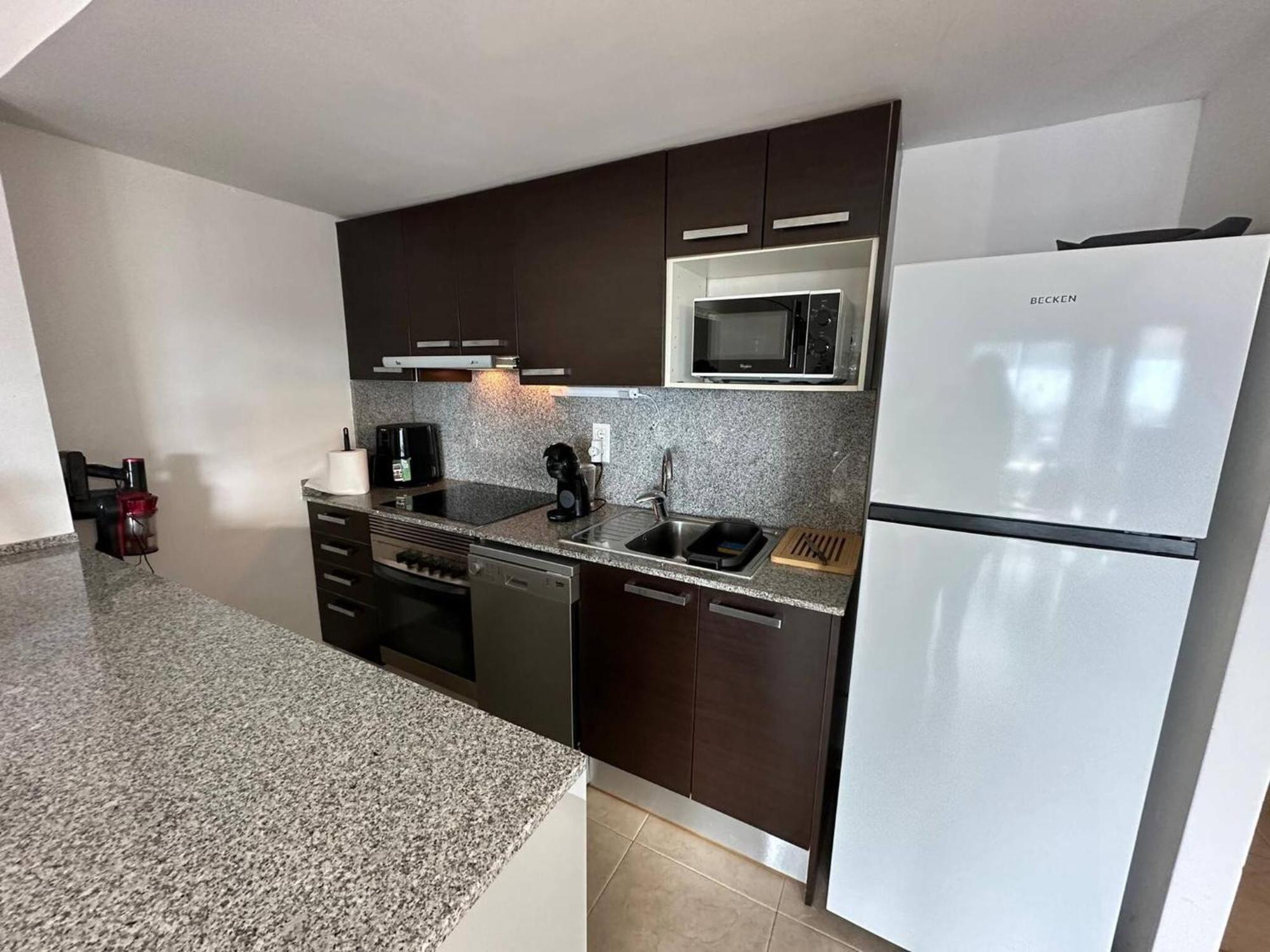 Apartamento En Roses Con Vistas Al Canal Y Piscina Bagian luar foto